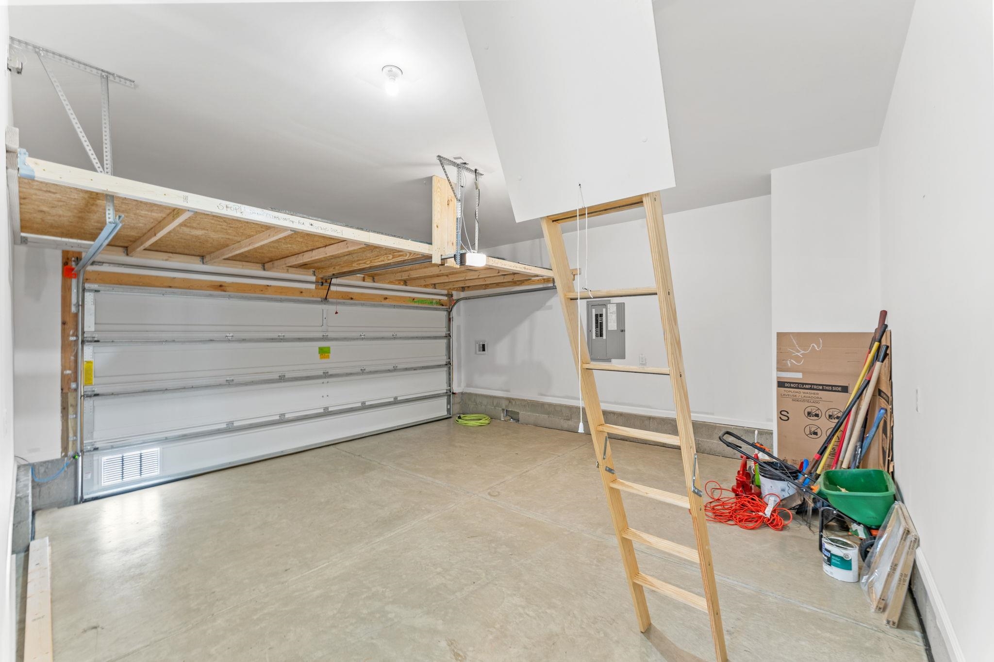 545 Honeyhill Loop Property Photo 33