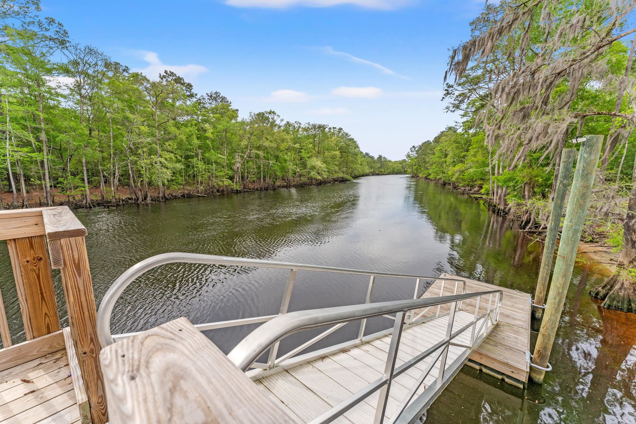 545 Honeyhill Loop Property Photo 42