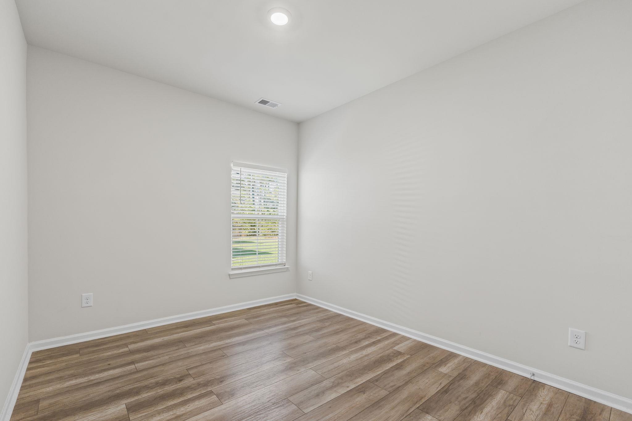 5807 Whitebark Dr. Property Photo 21