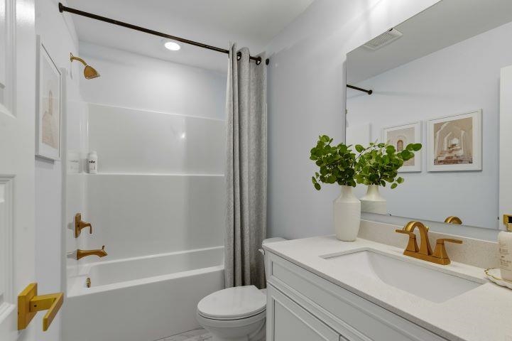 1032 Cavaletti Ct. Property Photo 17