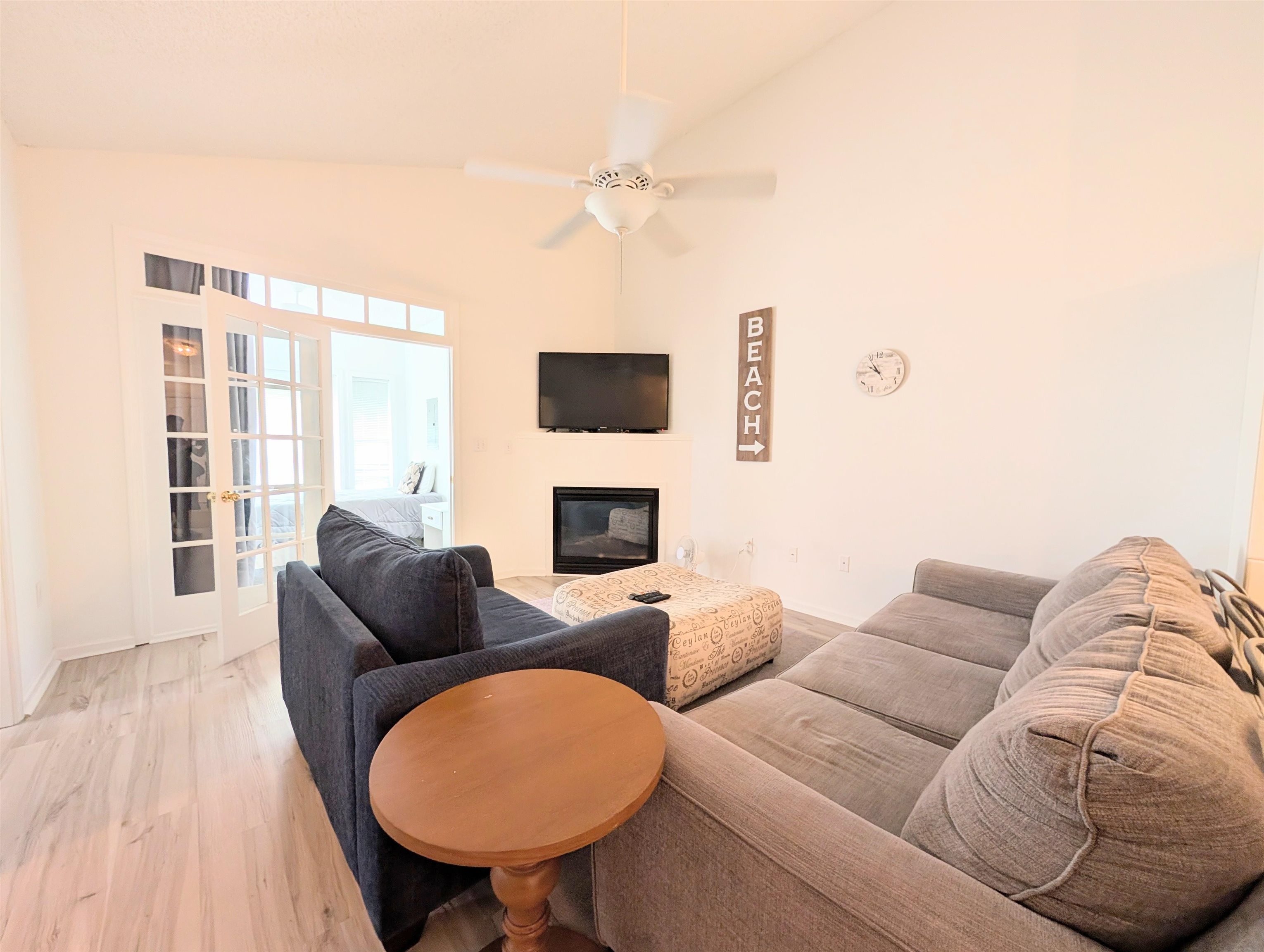9754 Leyland Dr. Property Photo 3