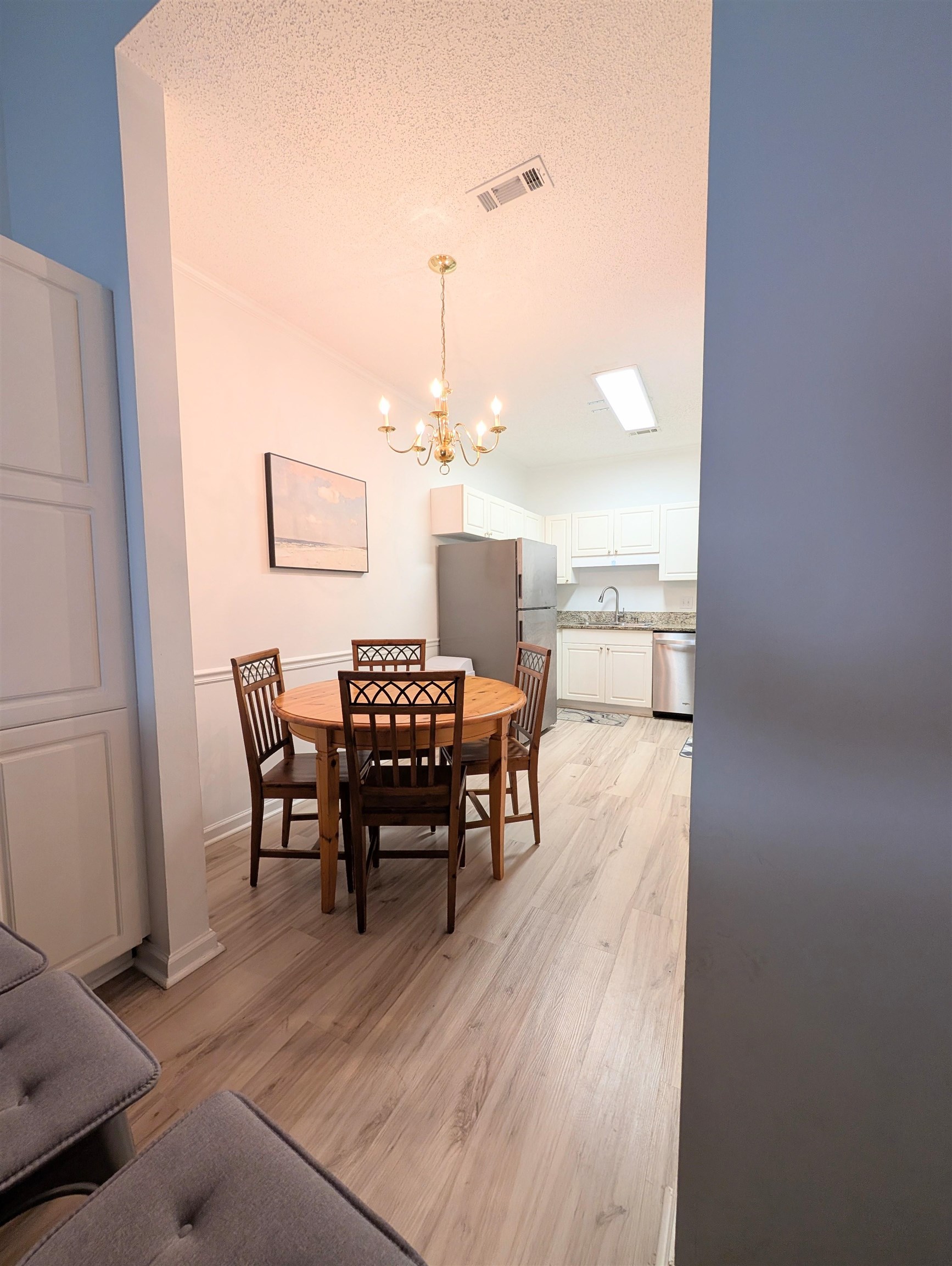 9754 Leyland Dr. Property Photo 8