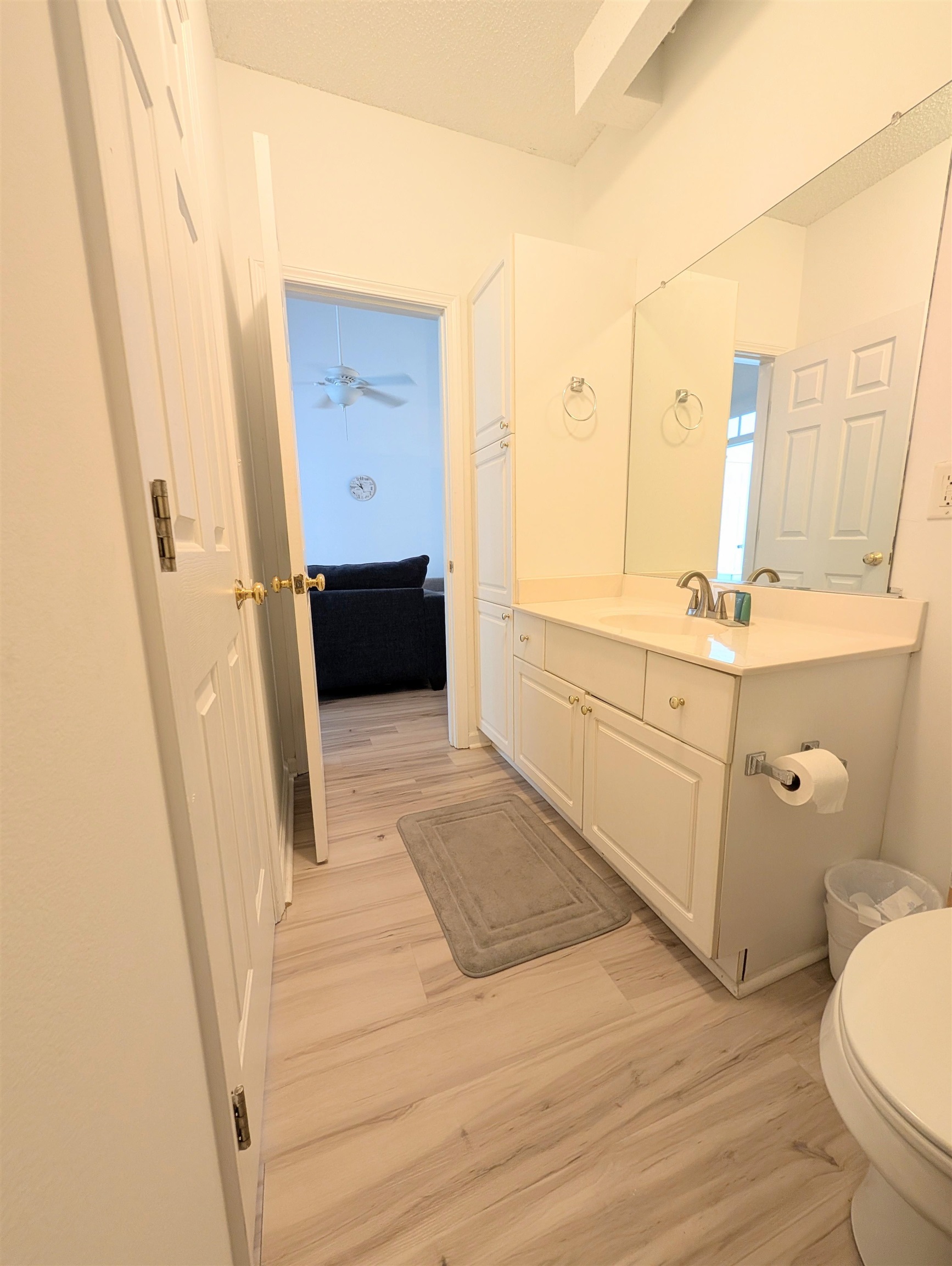 9754 Leyland Dr. Property Photo 15