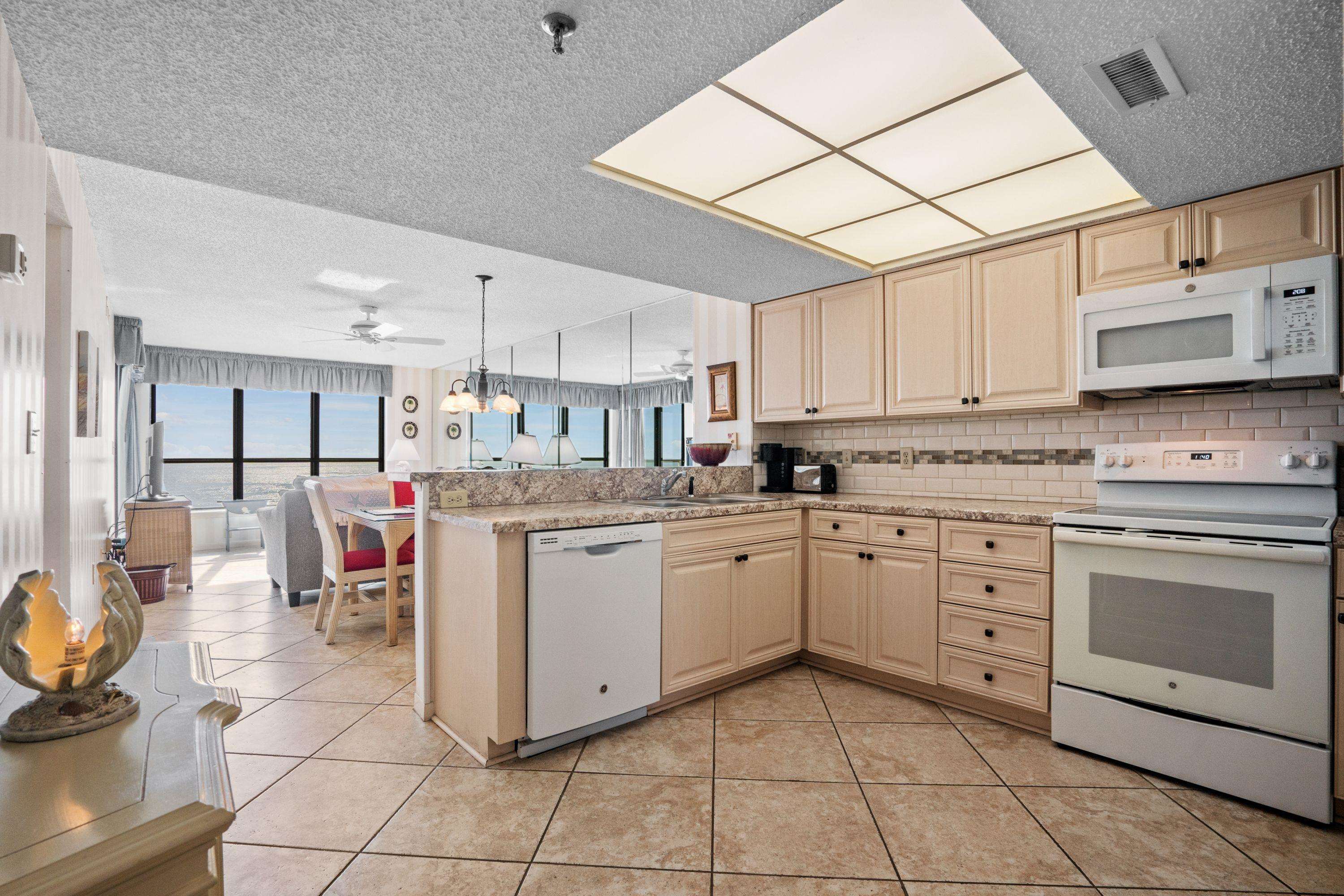 523 S Ocean Blvd. S Property Photo 30