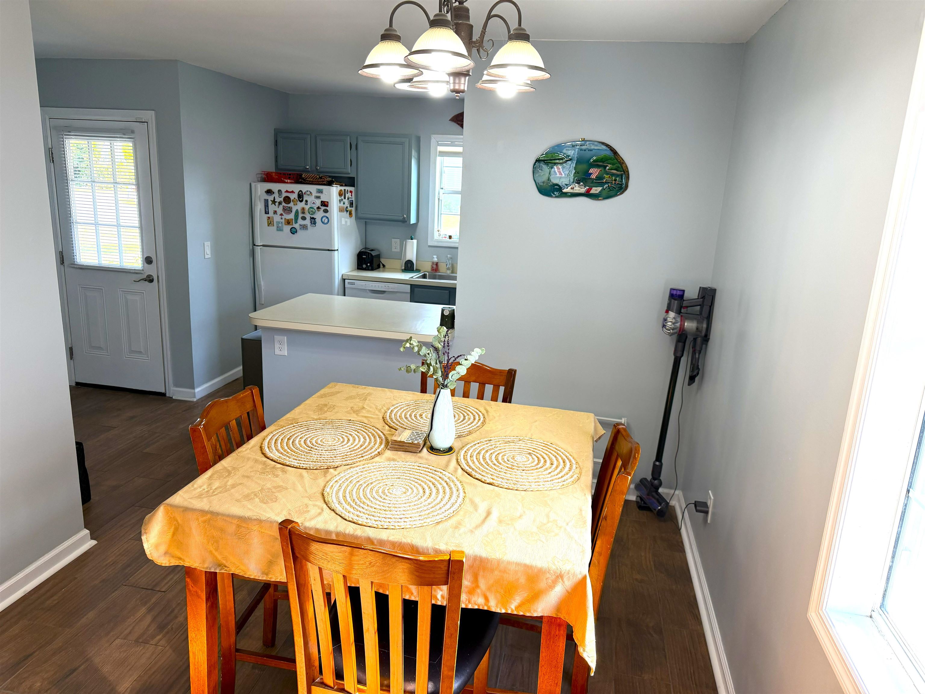 9575 Leeds Circle Property Photo 12