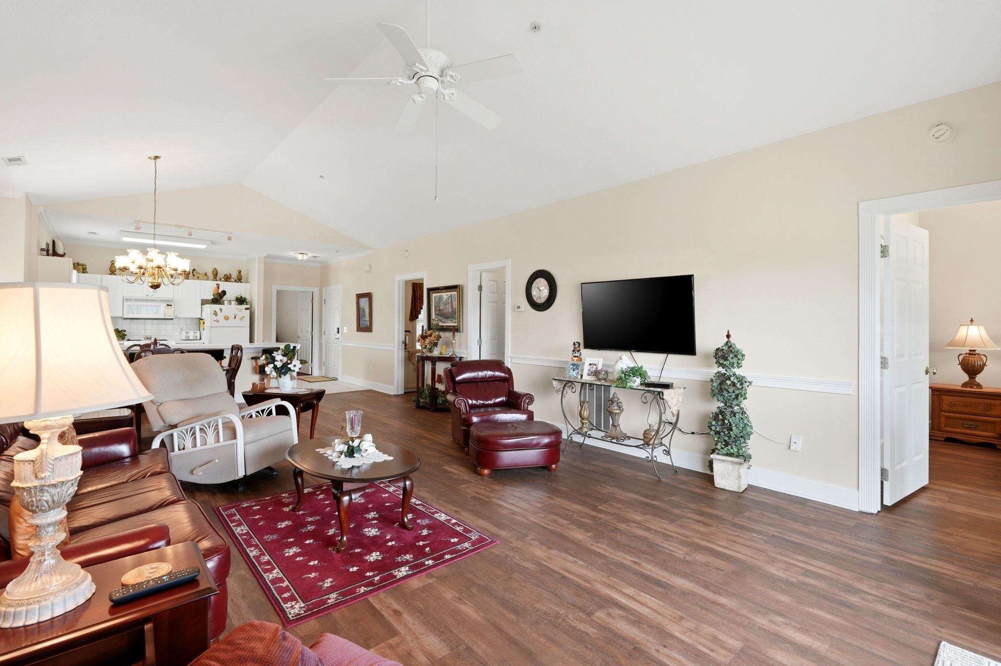 4877 Dahlia Ct. Property Photo 10