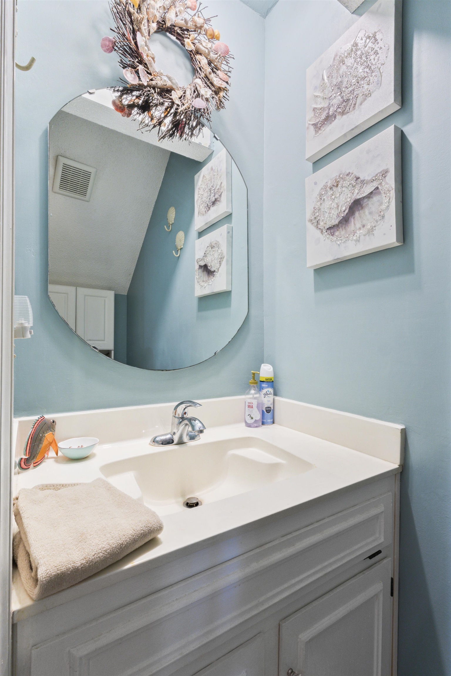 100 Shadow Moss Pl. Property Photo 12