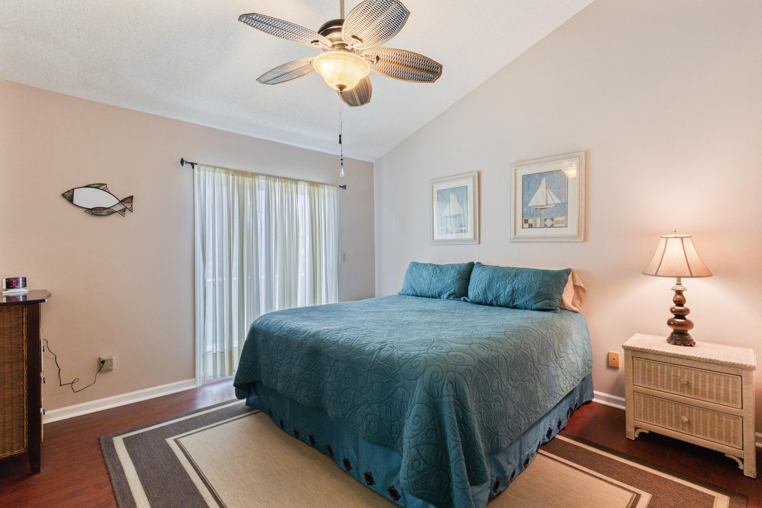100 Shadow Moss Pl. Property Photo 15