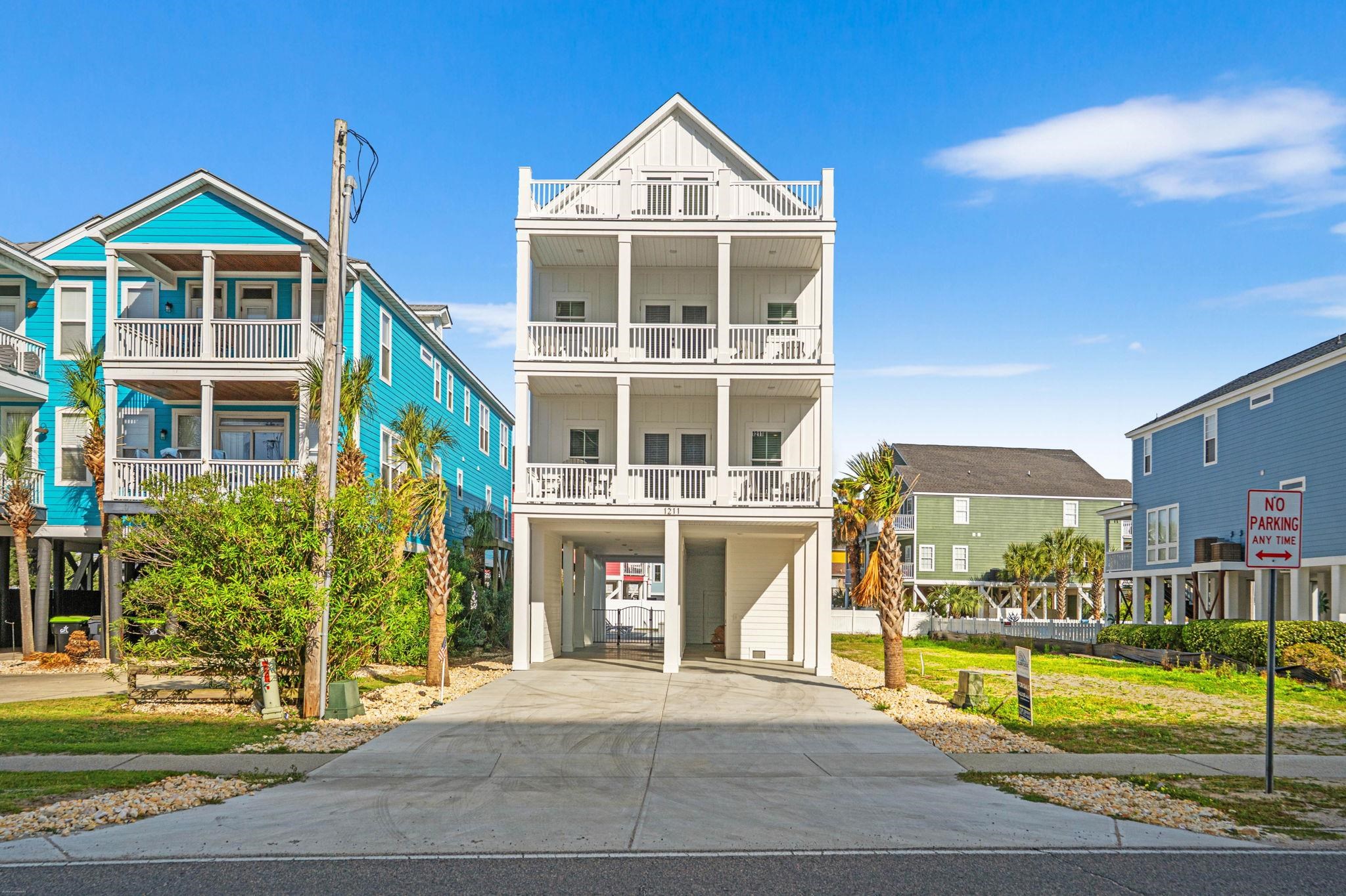 1211 N Waccamaw Dr.