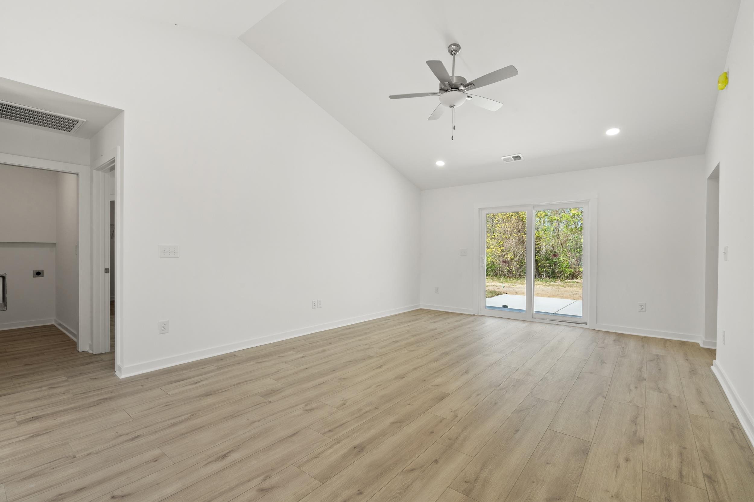 2831 Biscane Ct. Property Photo 6