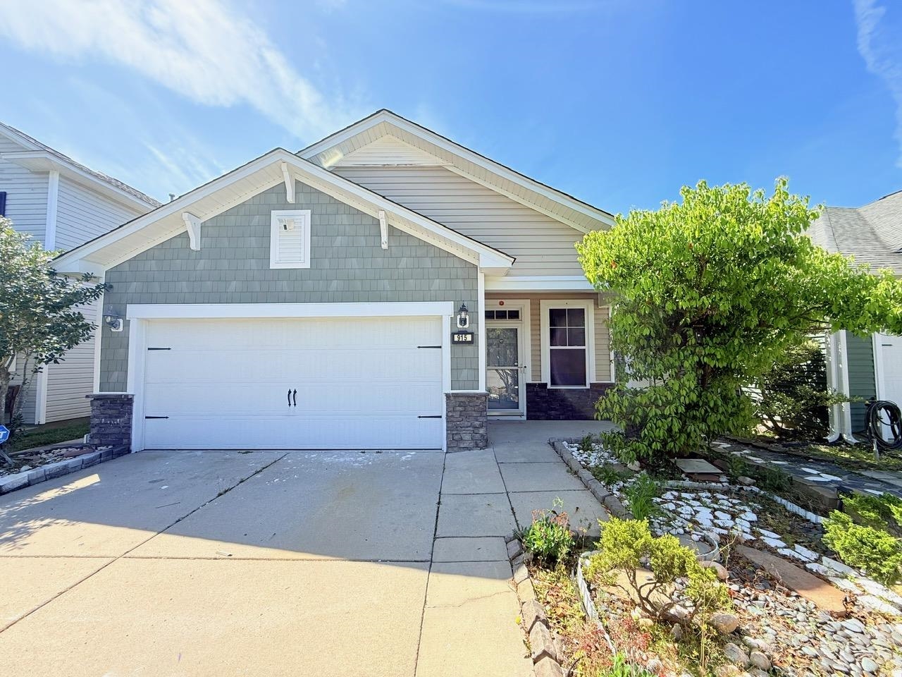 915 Oglethorpe Dr. Property Photo 1
