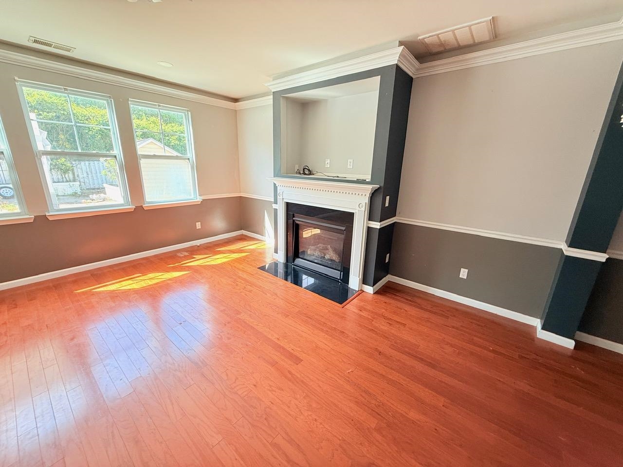 915 Oglethorpe Dr. Property Photo 6