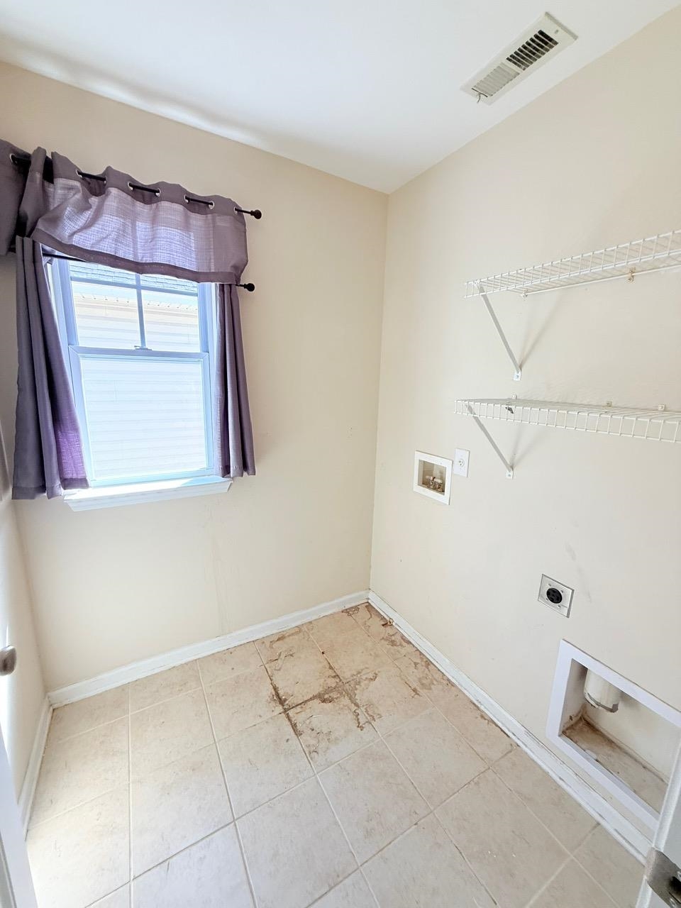 915 Oglethorpe Dr. Property Photo 21
