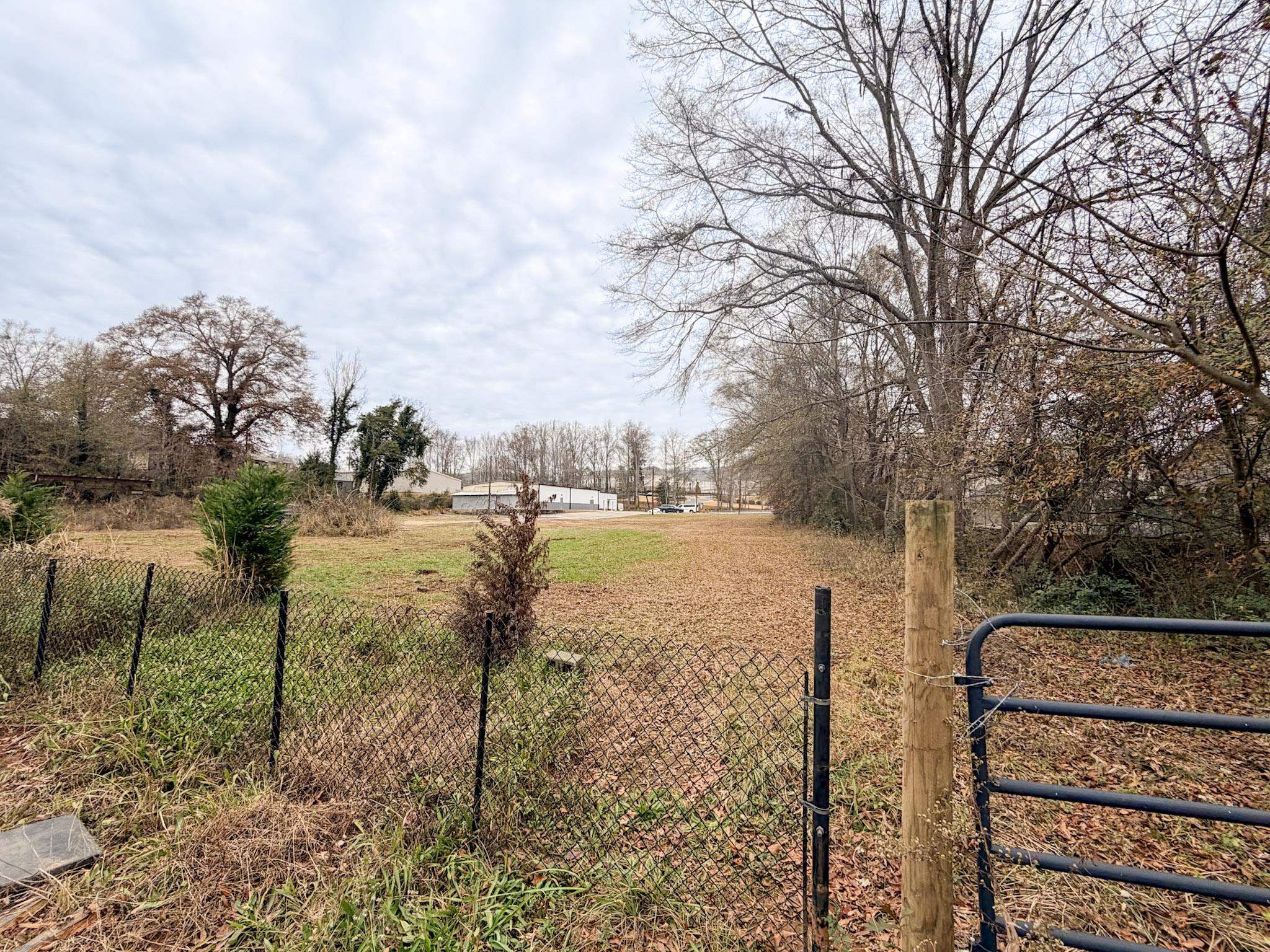 2723b Poinsett Highway Property Photo 8