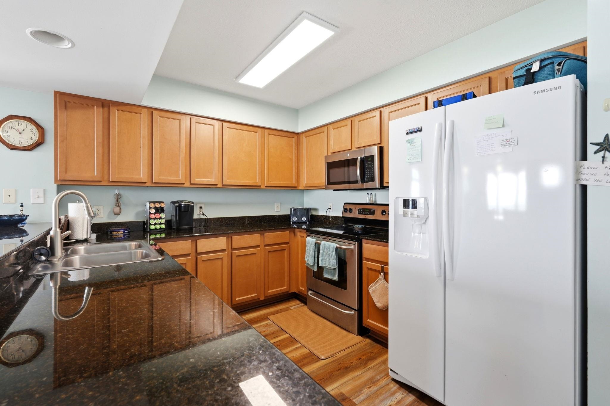 1706 Perrin Dr. Property Photo 16