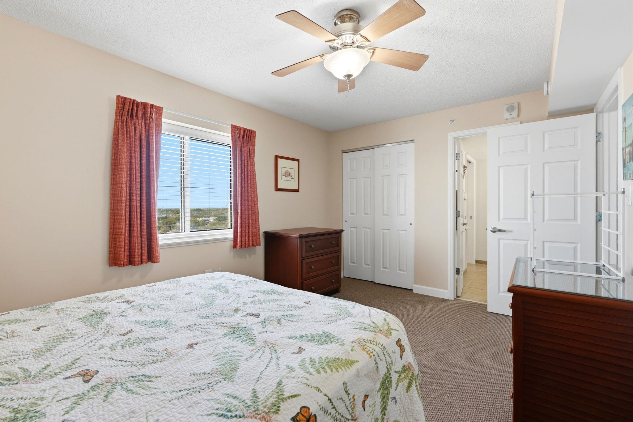 1706 Perrin Dr. Property Photo 33