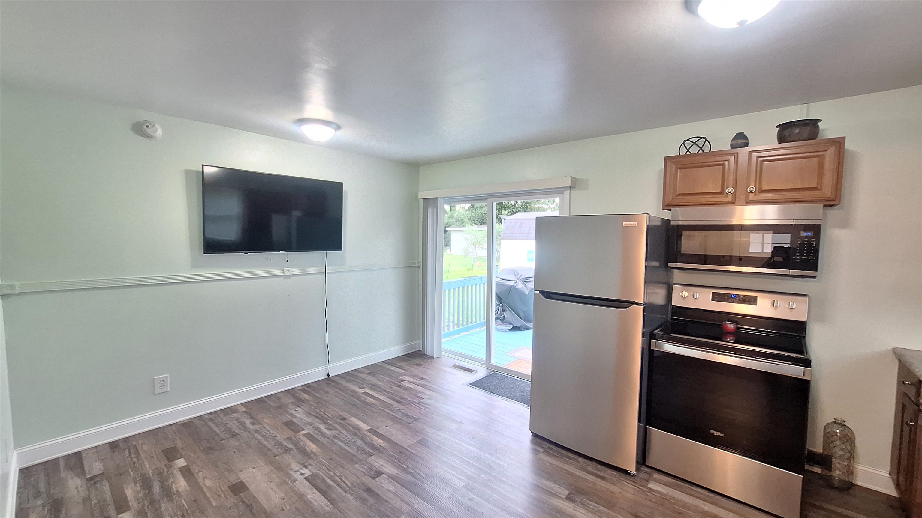 1008 Dunbar St. Property Photo 6