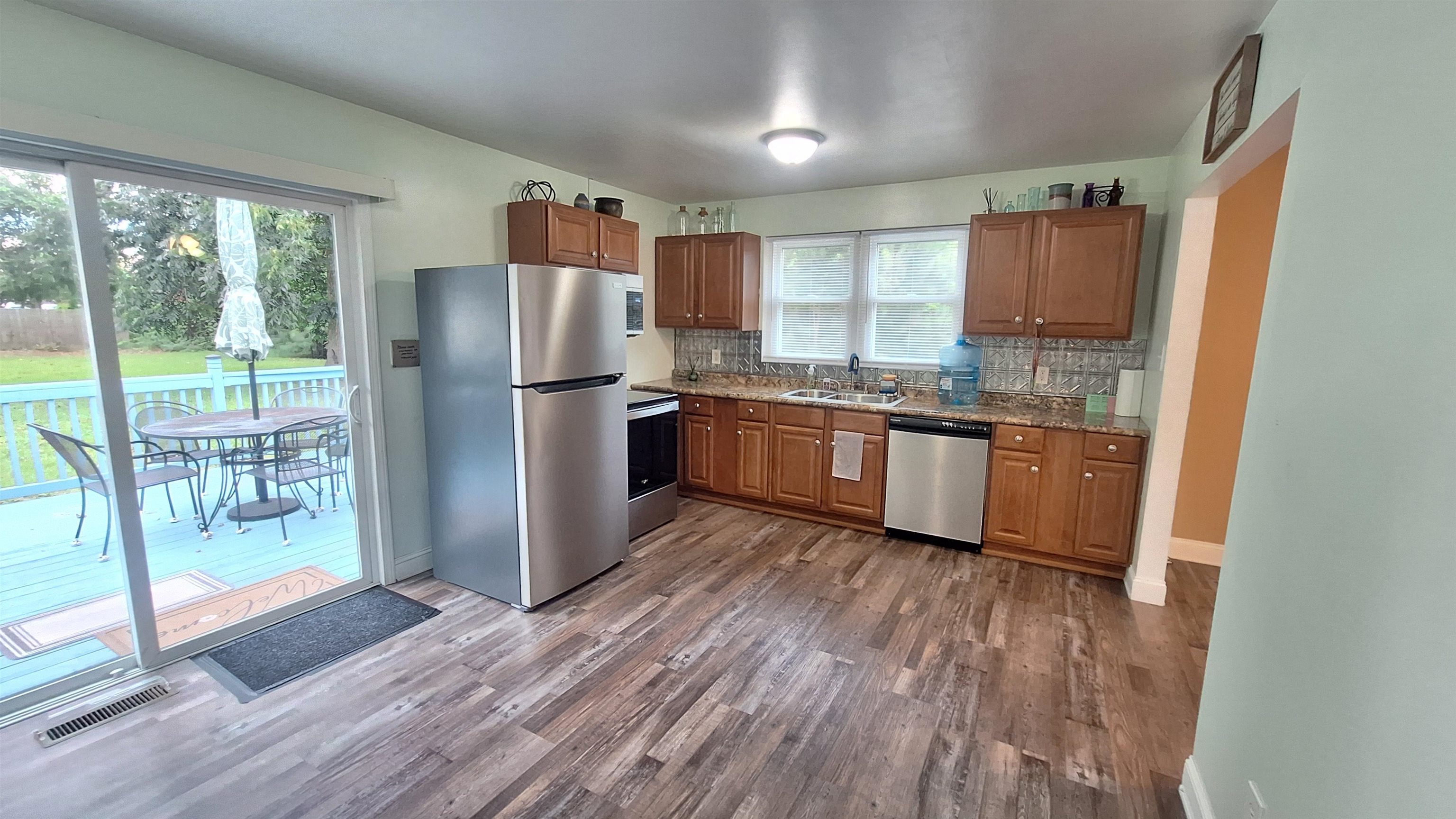 1008 Dunbar St. Property Photo 7