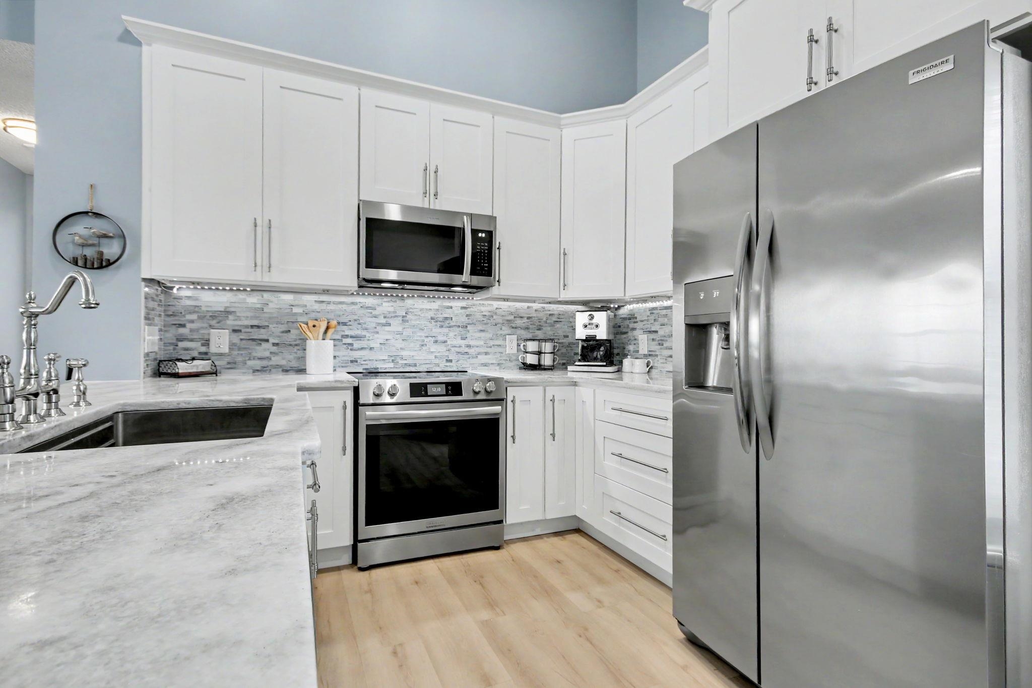 1001 Charles St. Property Photo 11