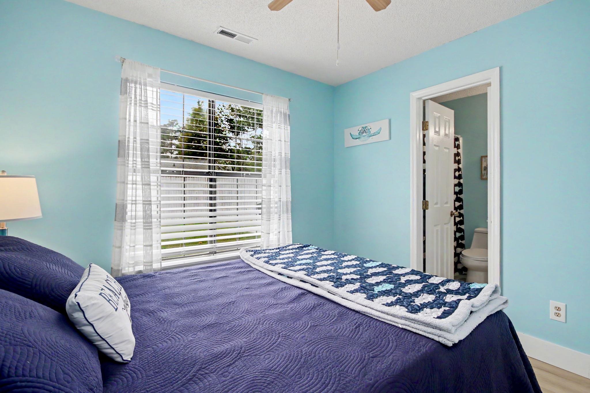 1001 Charles St. Property Photo 22