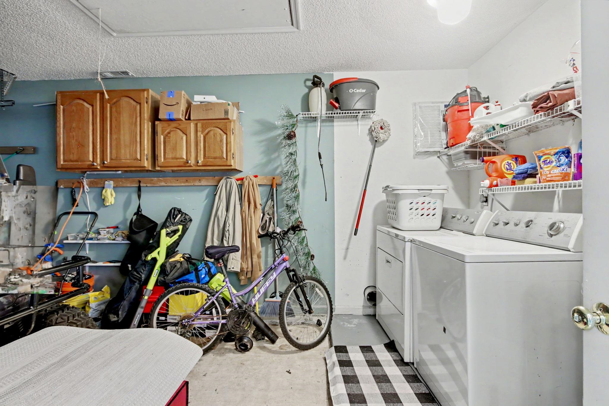 1001 Charles St. Property Photo 26
