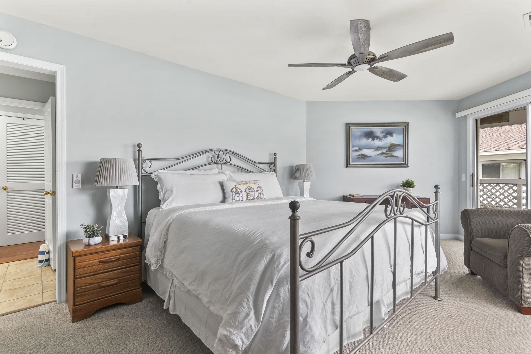 300 Shorehaven Dr. Property Photo 19
