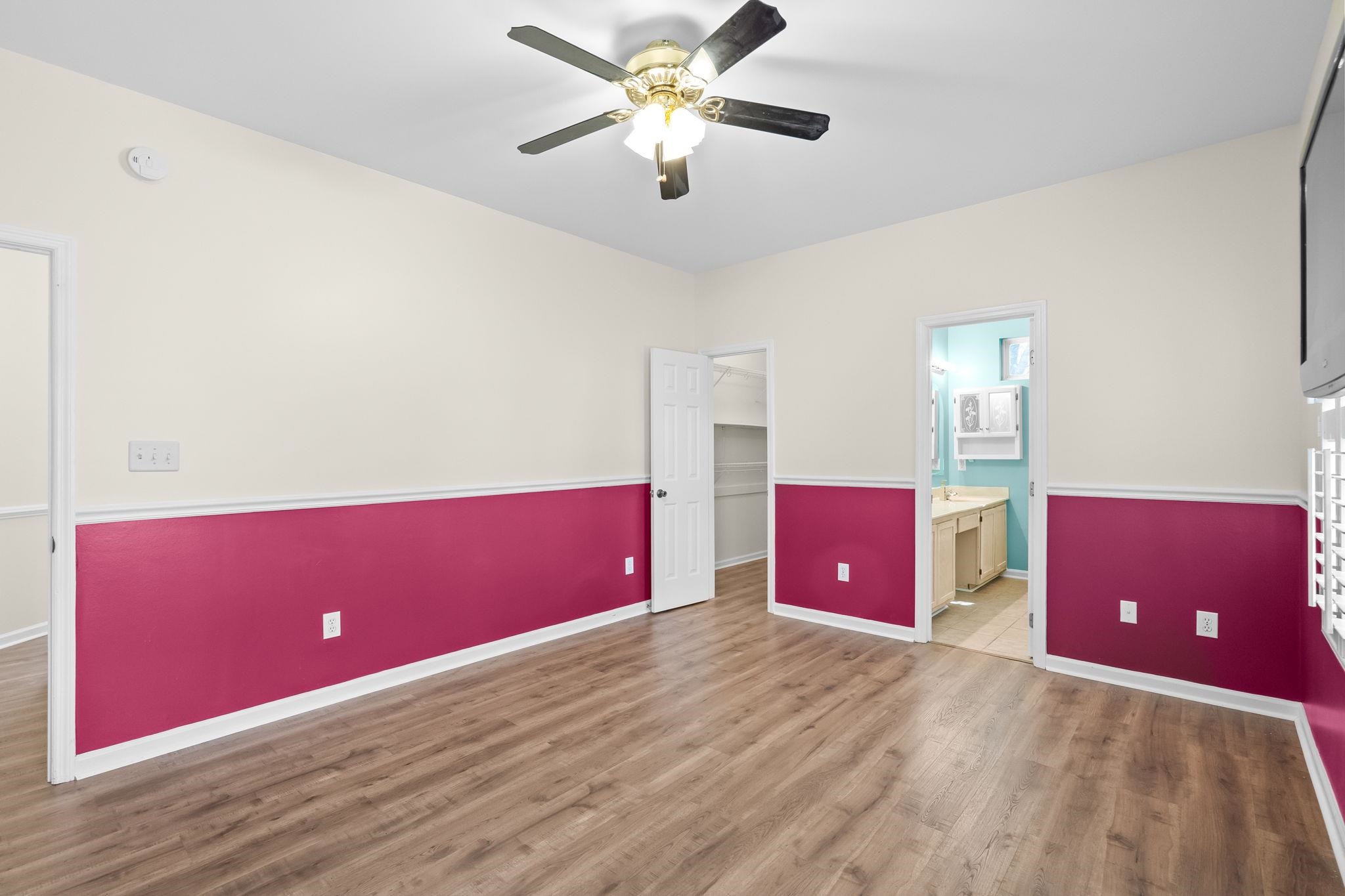 9673 Kings Grant Dr. Property Photo 18