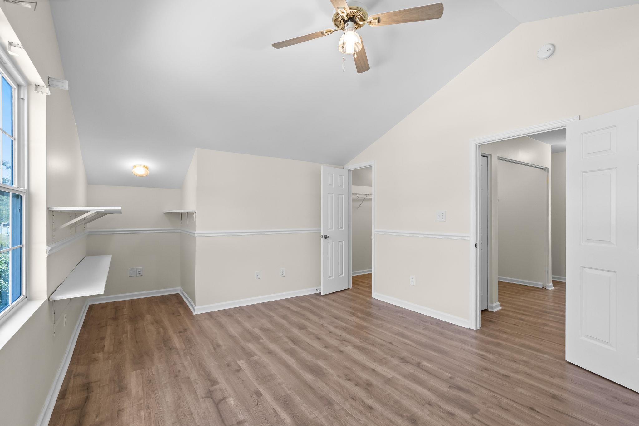 9673 Kings Grant Dr. Property Photo 22