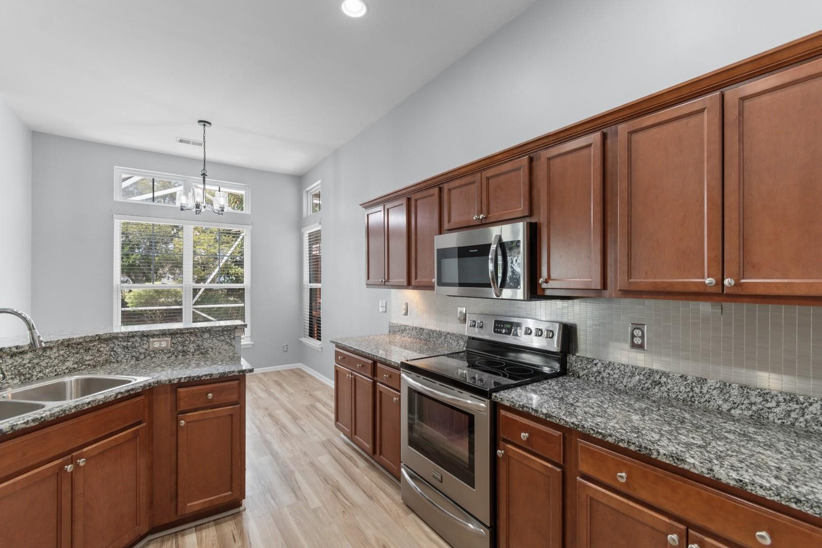 2309 Ordsall Ct. Property Photo 4