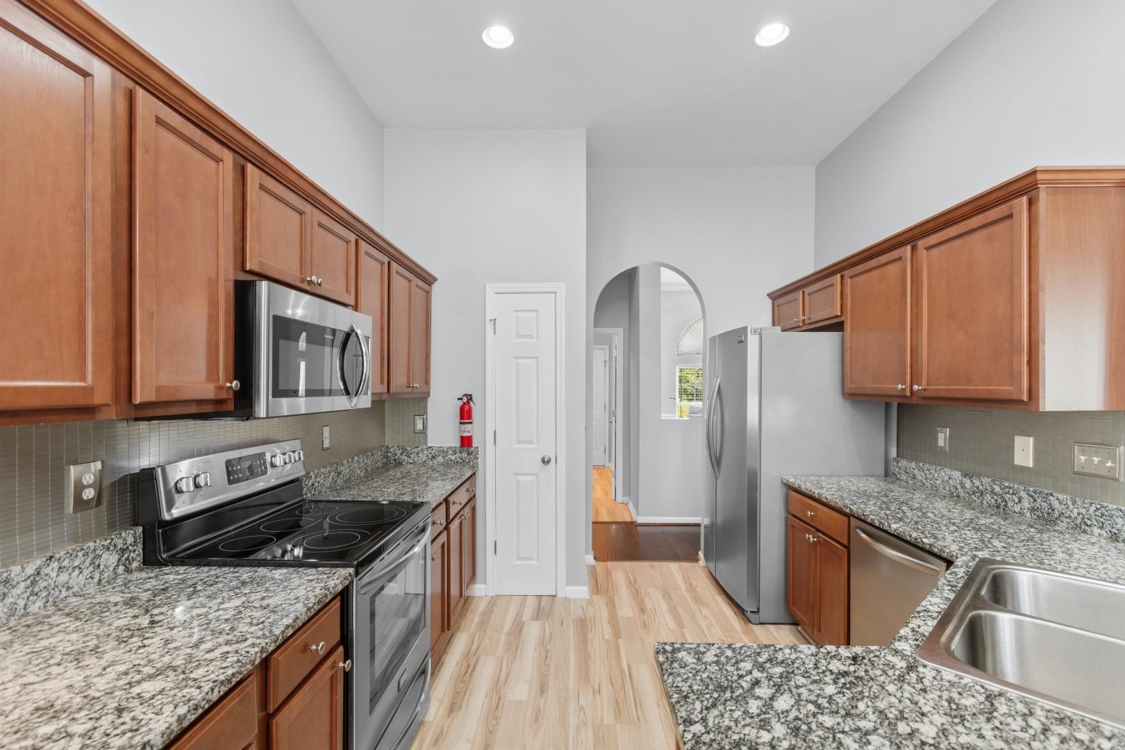 2309 Ordsall Ct. Property Photo 6