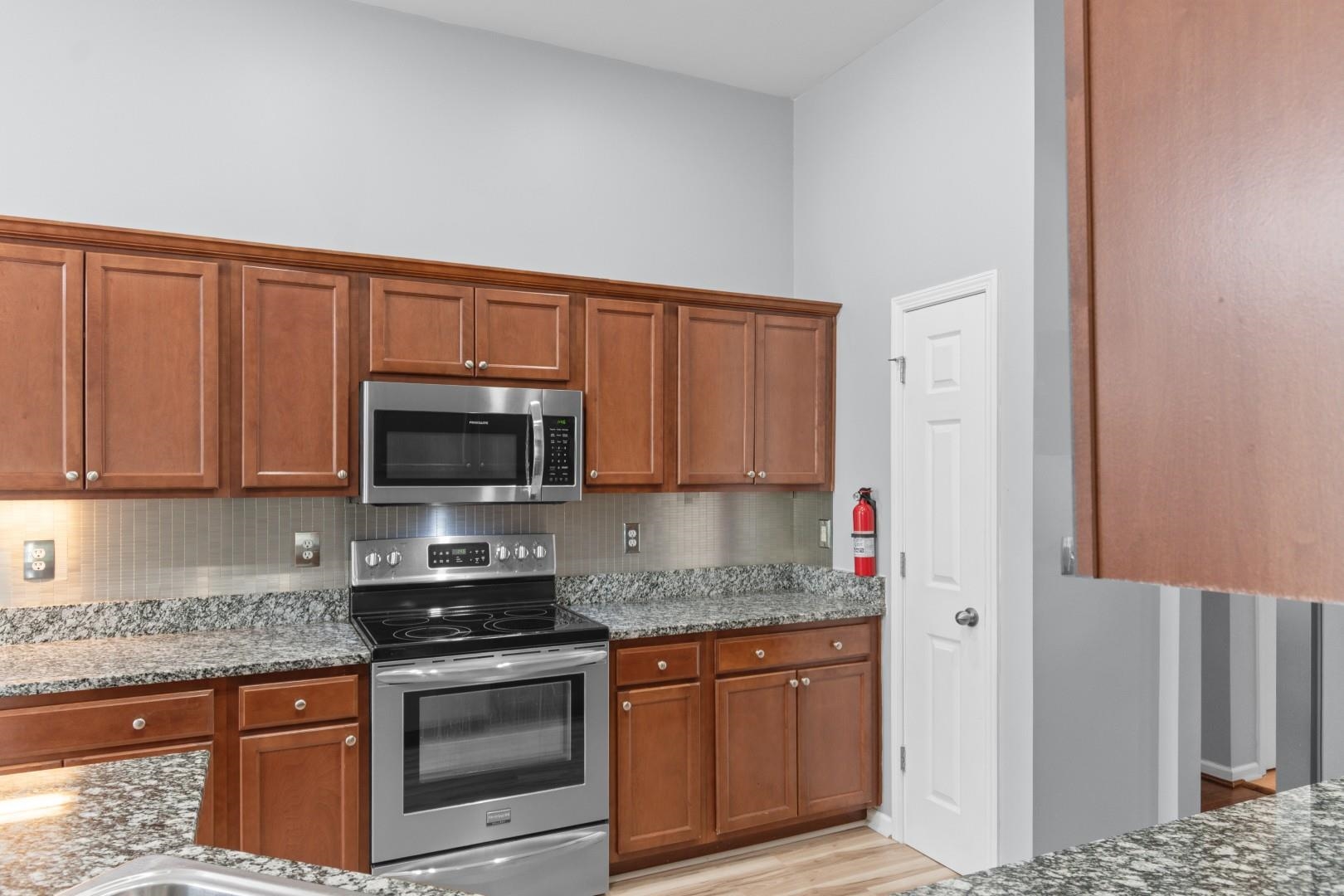 2309 Ordsall Ct. Property Photo 8