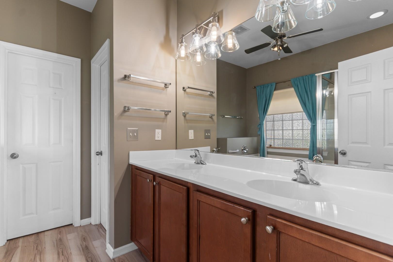 2309 Ordsall Ct. Property Photo 16