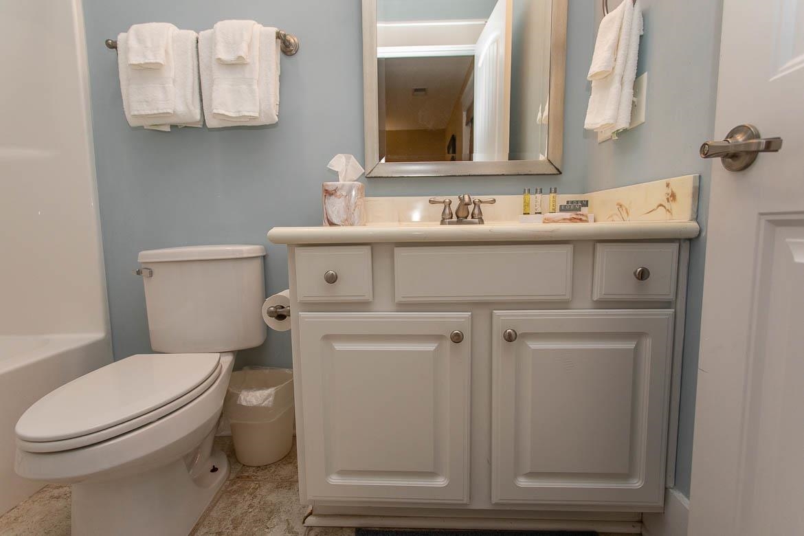 4921 Cinzia Ln. Property Photo 13