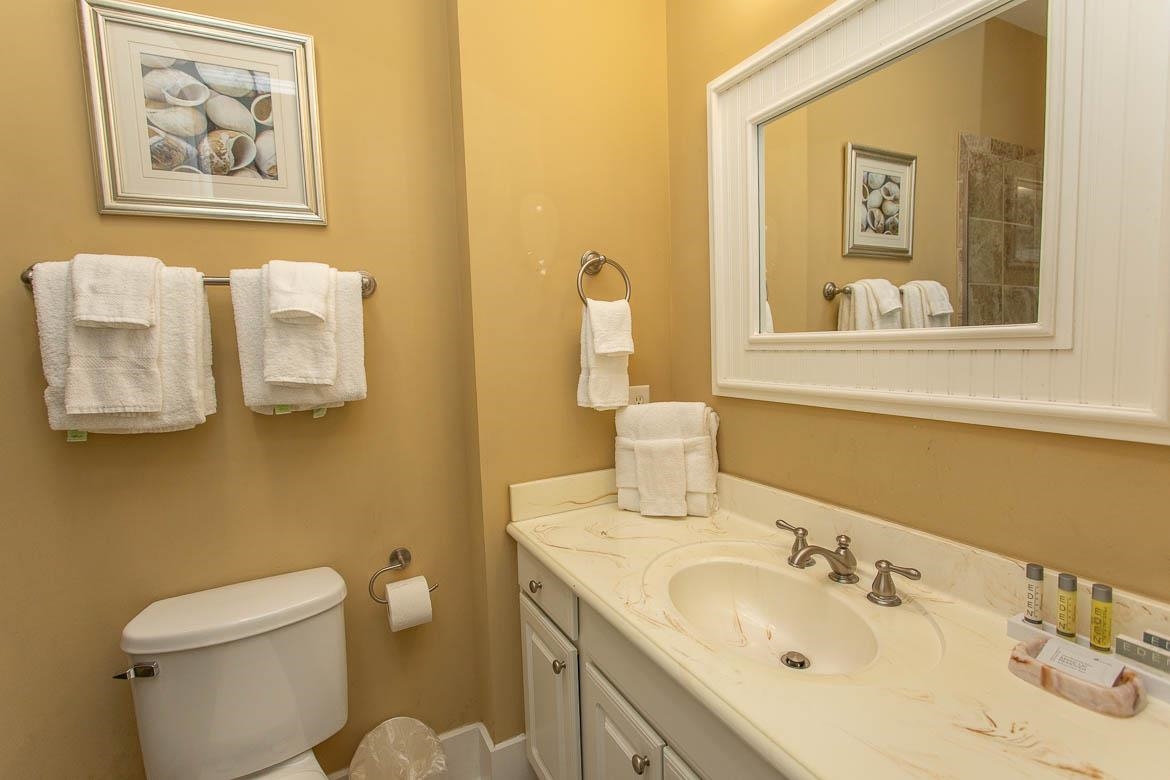 4921 Cinzia Ln. Property Photo 34