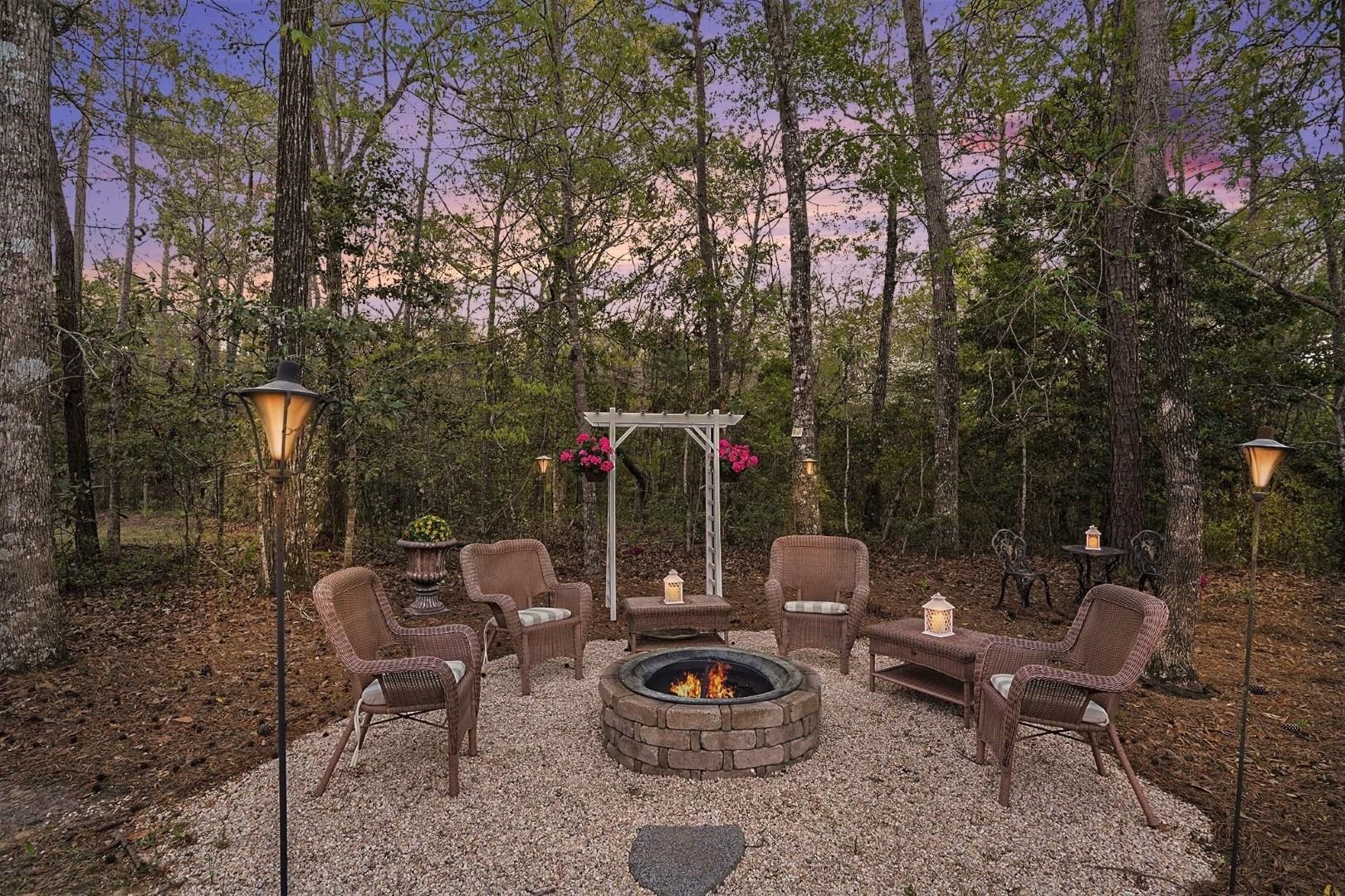 180 Highwood Circle Property Photo 4