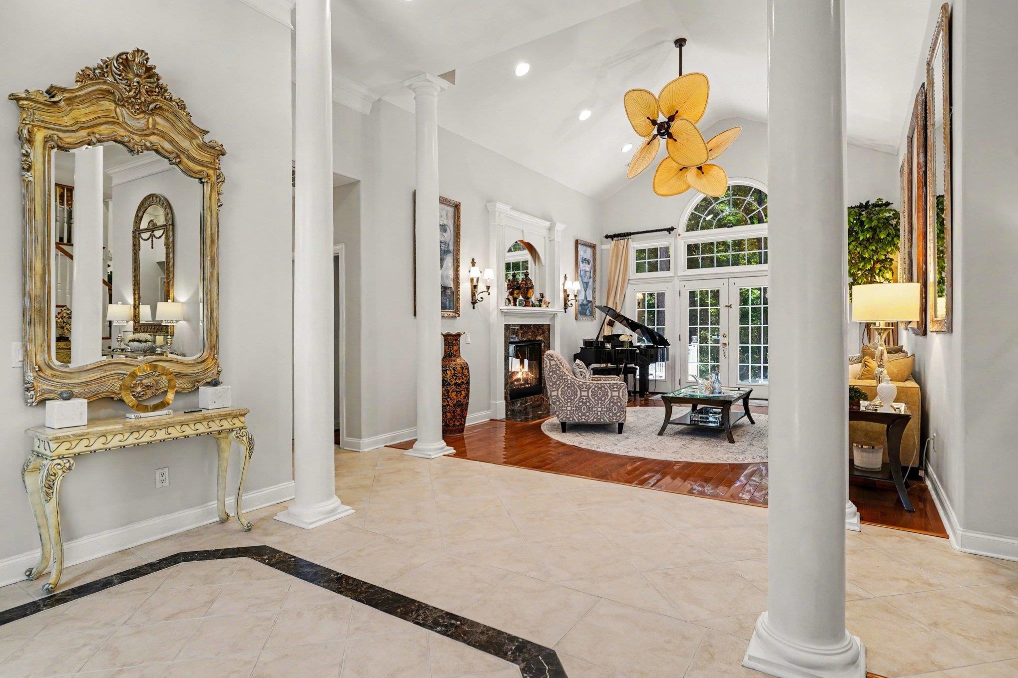 180 Highwood Circle Property Photo 11