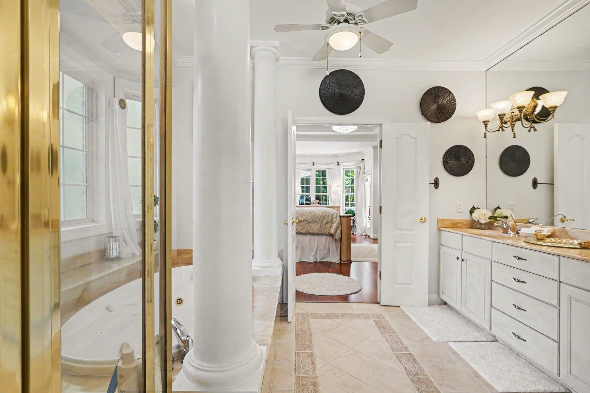 180 Highwood Circle Property Photo 34