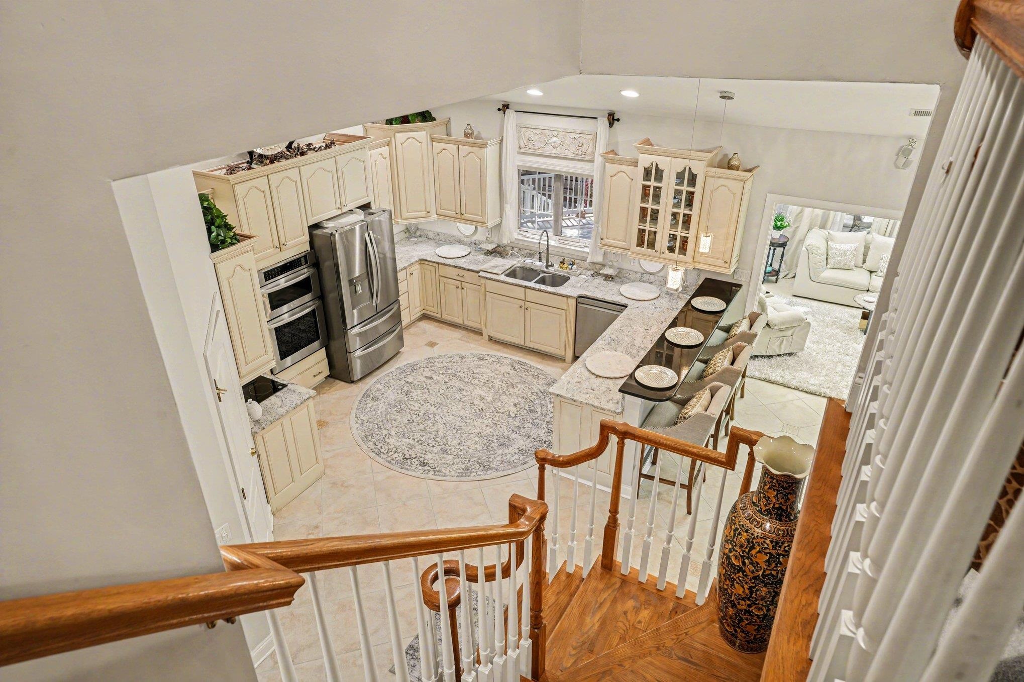 180 Highwood Circle Property Photo 40