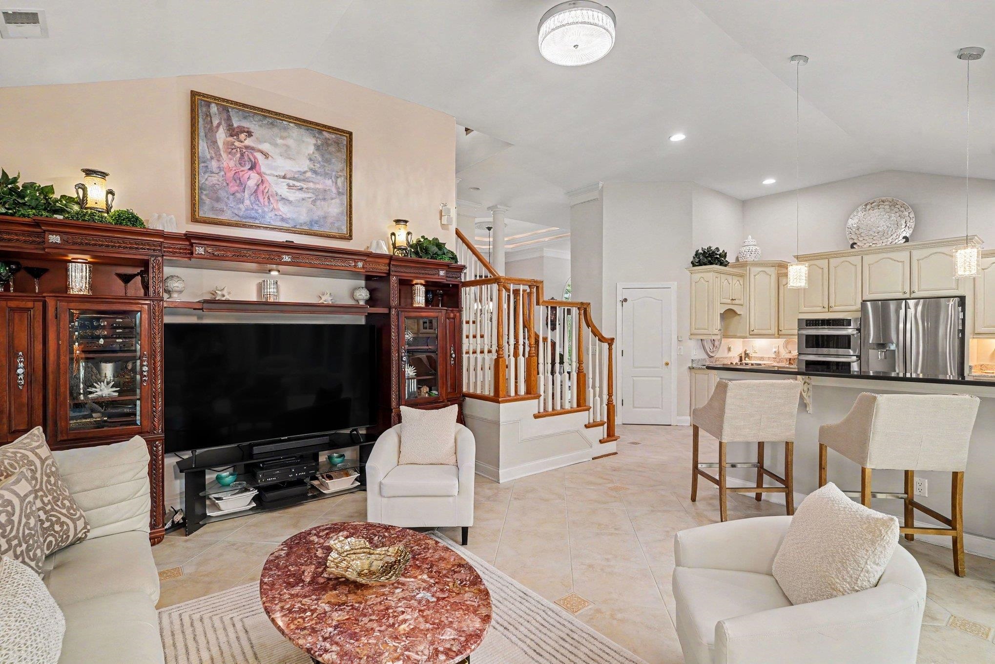180 Highwood Circle Property Photo 44