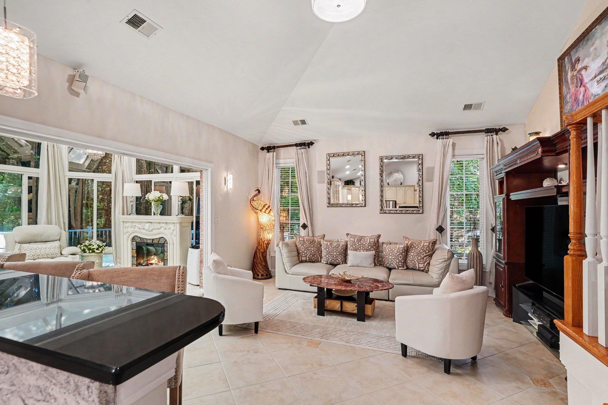 180 Highwood Circle Property Photo 46