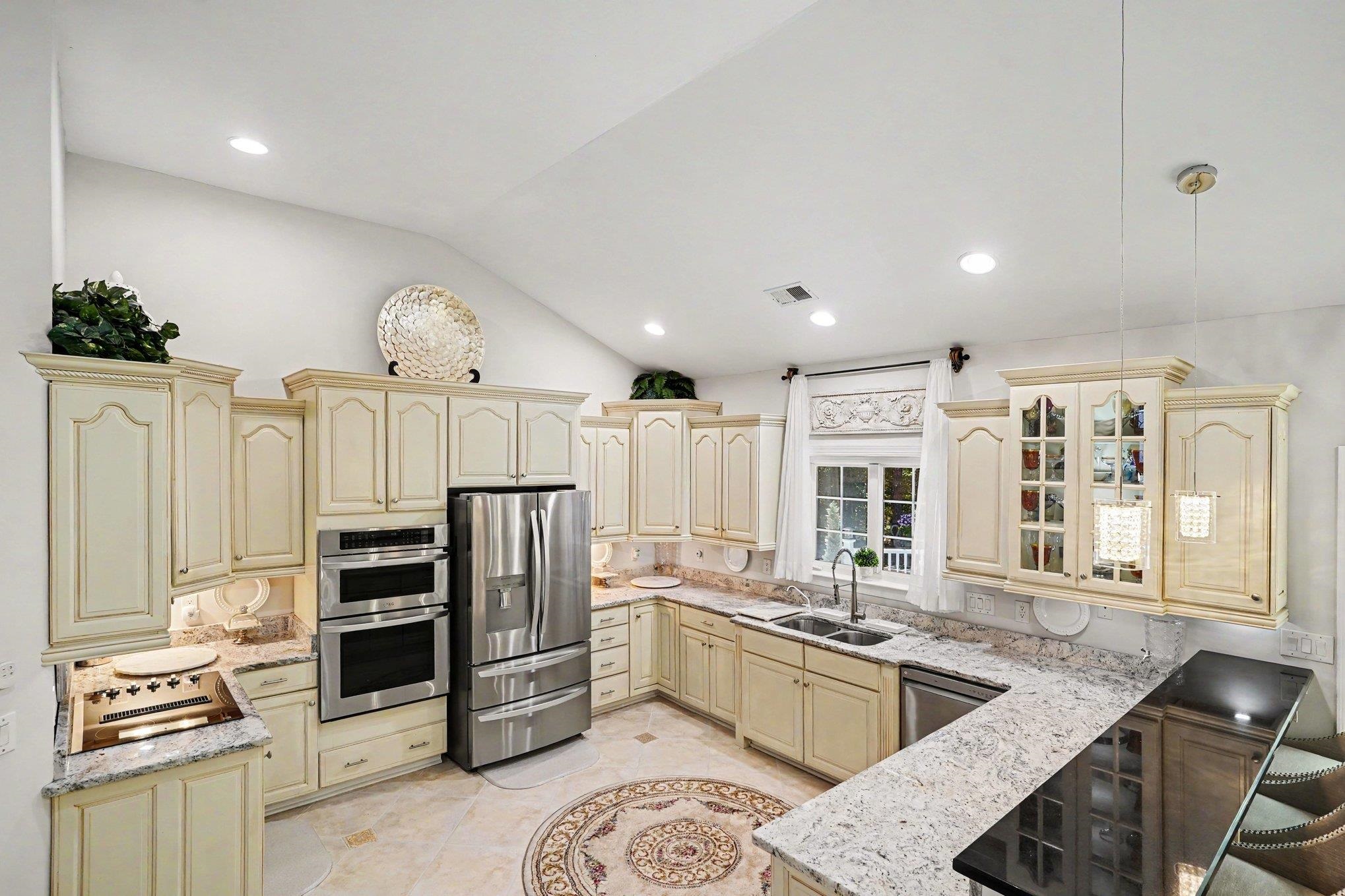180 Highwood Circle Property Photo 48