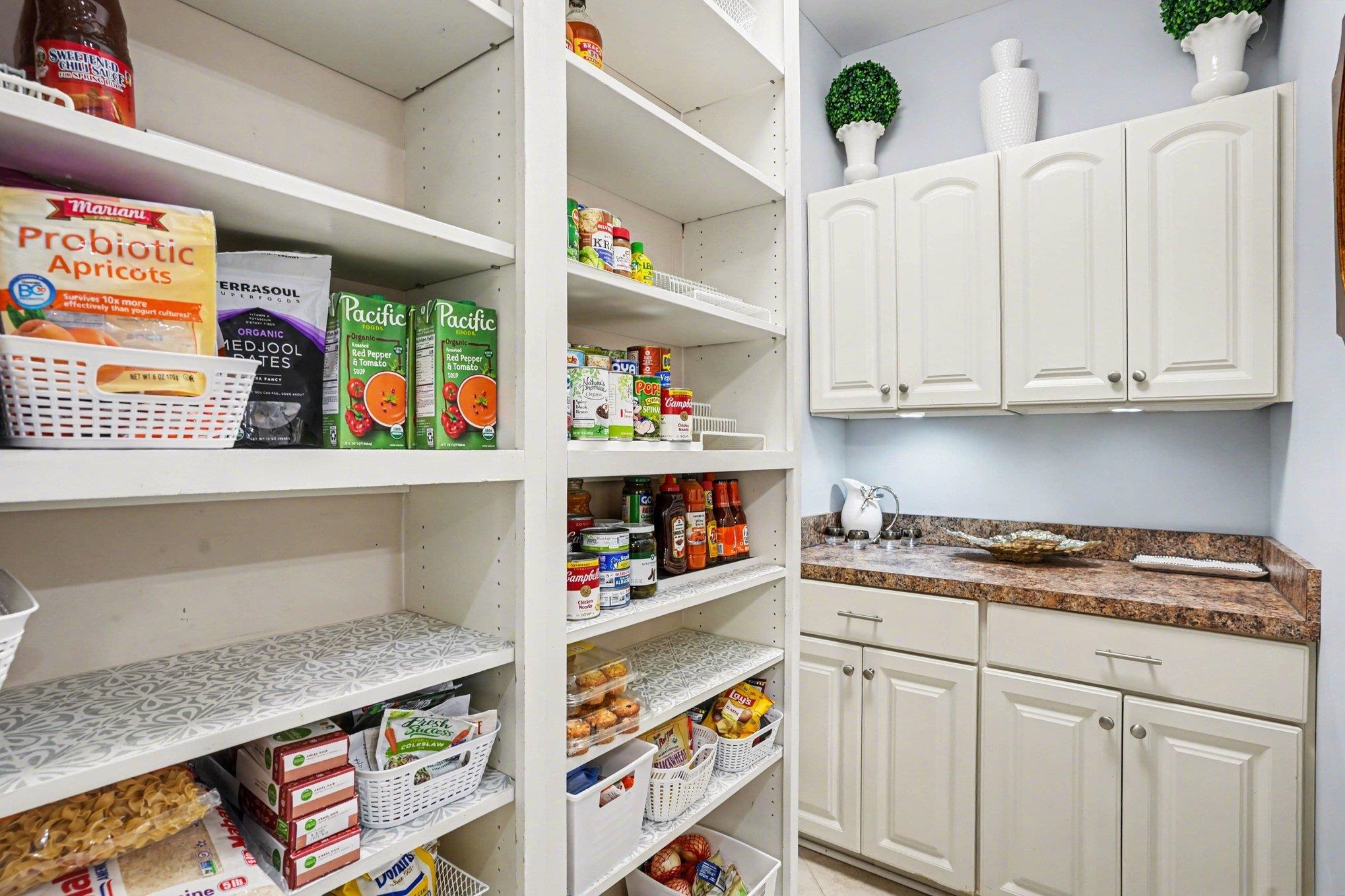 180 Highwood Circle Property Photo 49