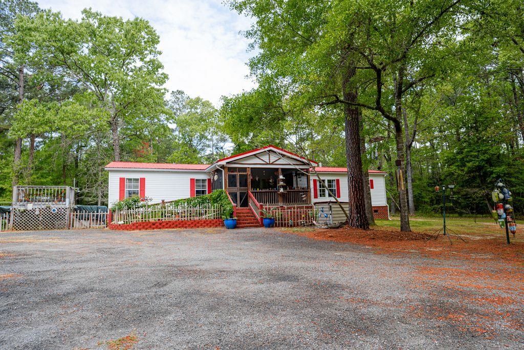 120 Honeymoon Ln Property Photo 1