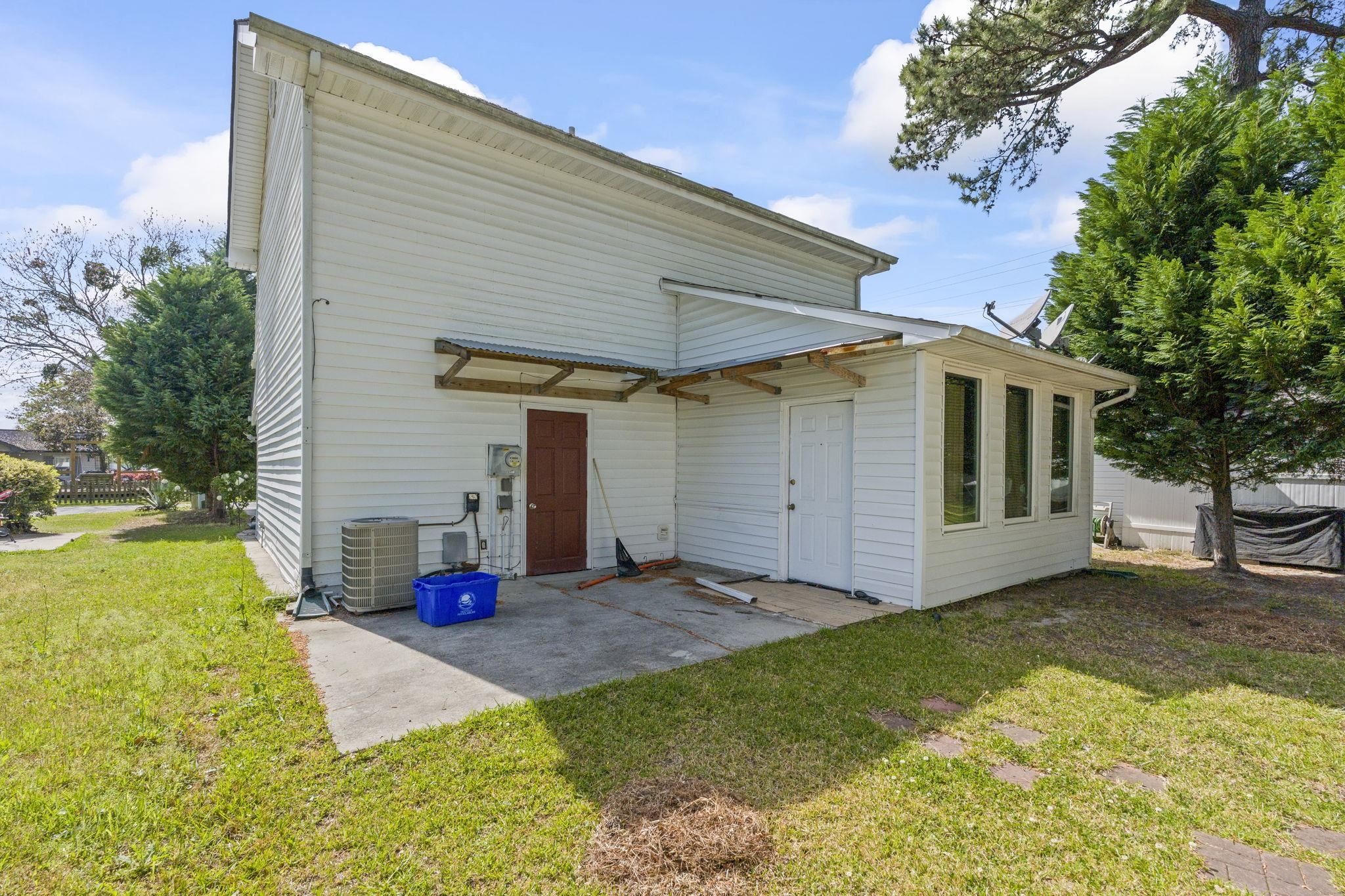 1660 Stuart Square Circle Property Photo 9