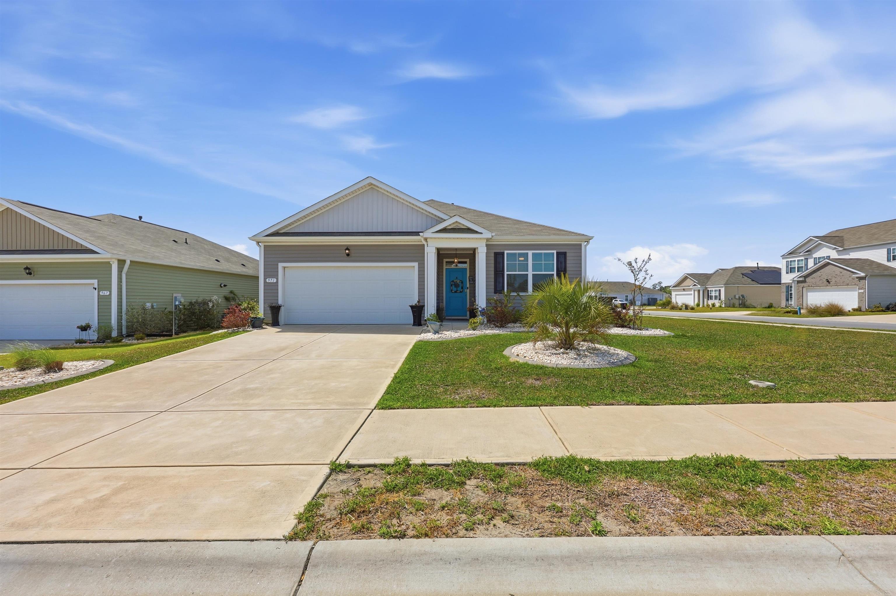 971 Irving Dr. Property Photo 3