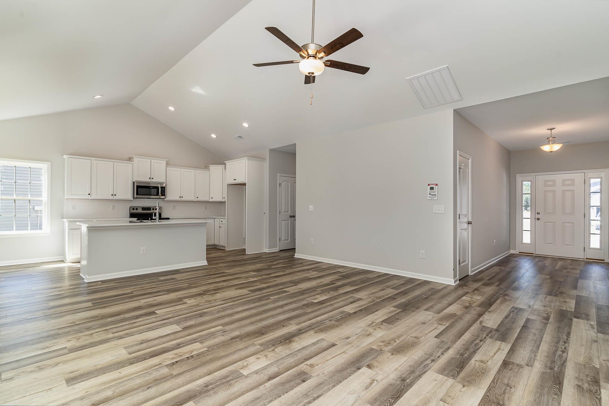 1140 Marley St. Property Photo 5