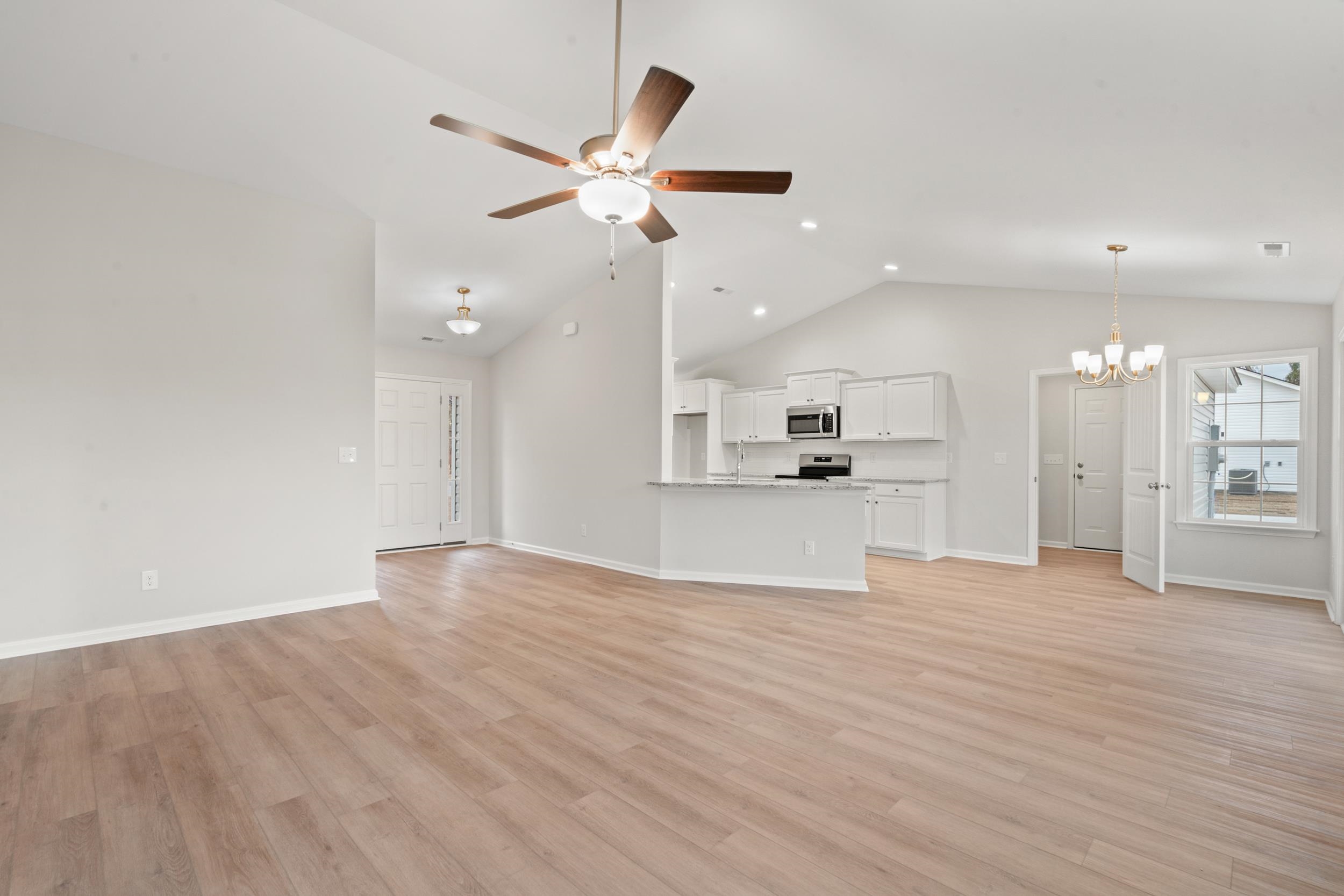 1137 Pecan Grove Blvd. Property Photo 3