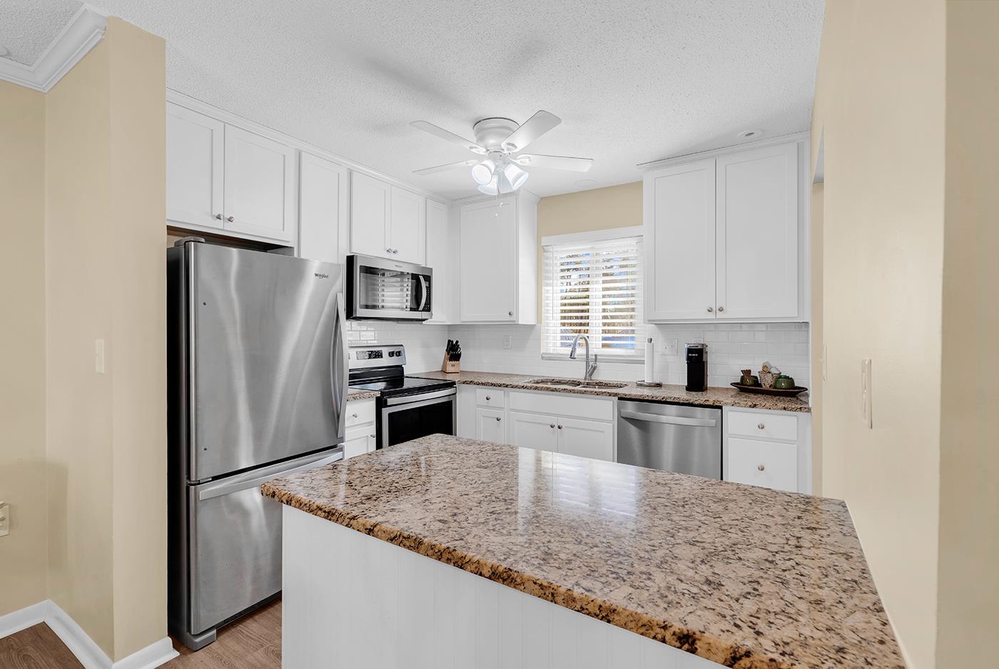 835 Villa Dr. Property Photo 4