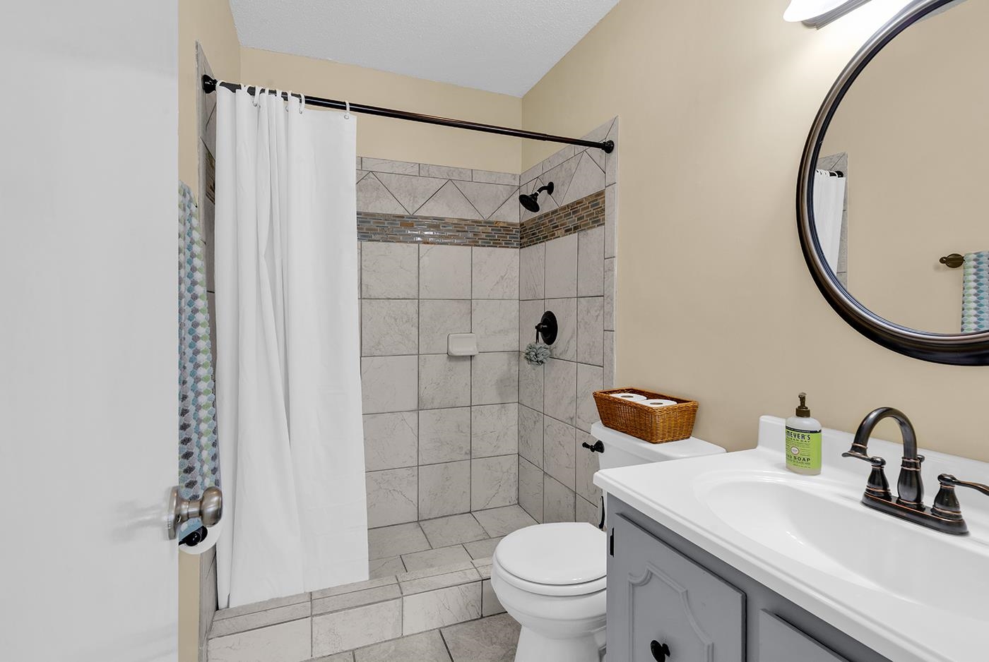 835 Villa Dr. Property Photo 27
