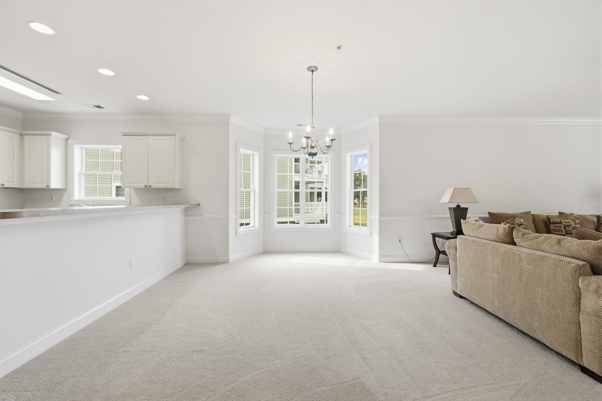 4870 Luster Leaf Circle Property Photo 8